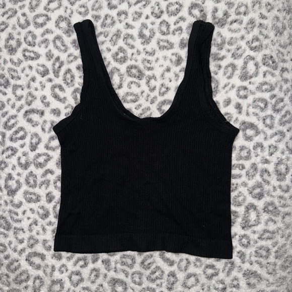 UO out from under drew seamless ribbed tank top - Picture 2 of 3